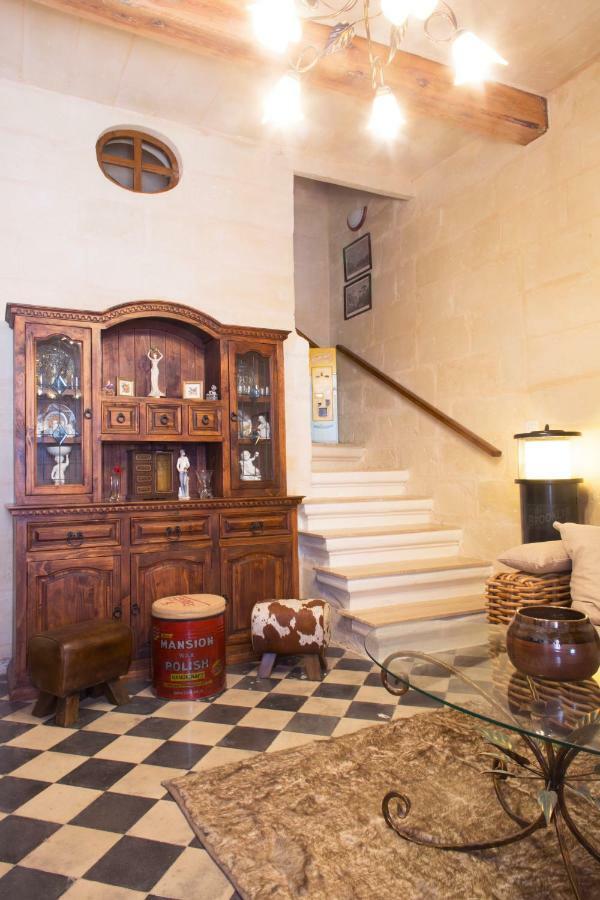Maltese Town House Sliema Villa Luaran gambar