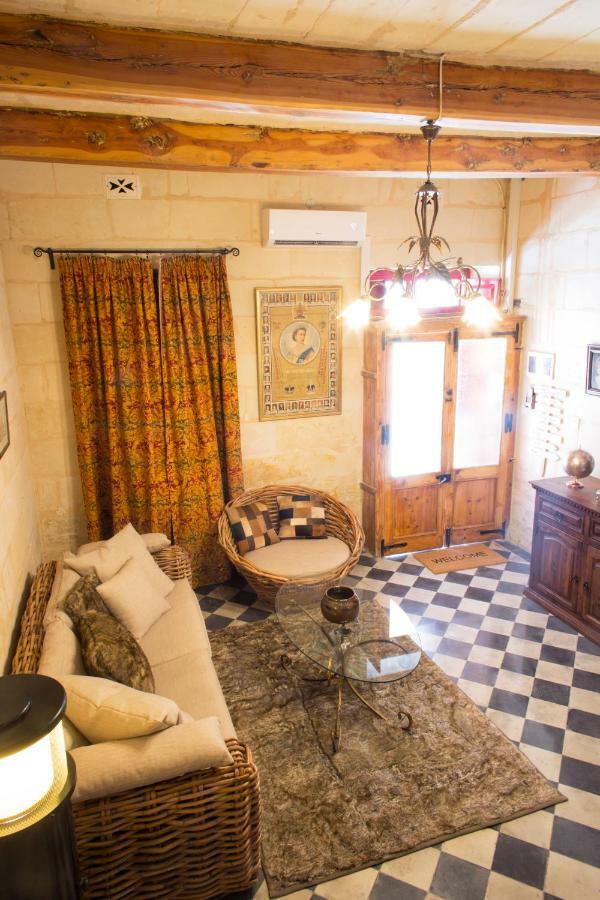 Maltese Town House Sliema Villa Luaran gambar